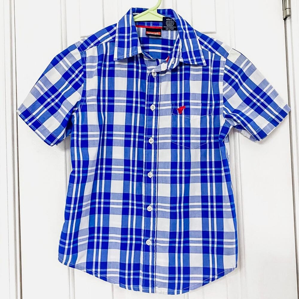 WRANGLER • Blue + White Plaid Short Sleeve Button Down Shirt